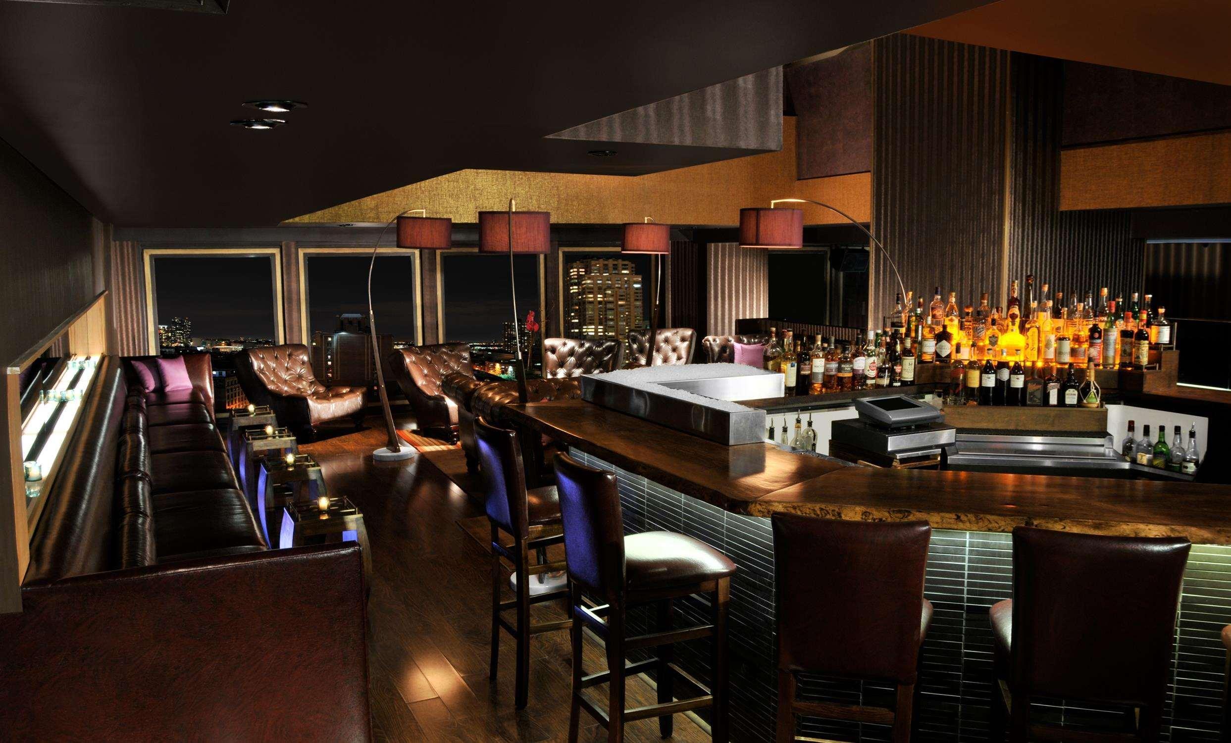 Kimpton Theta New York - Times Square By Ihg Hotel Ngoại thất bức ảnh The bar at the 360° Lounge