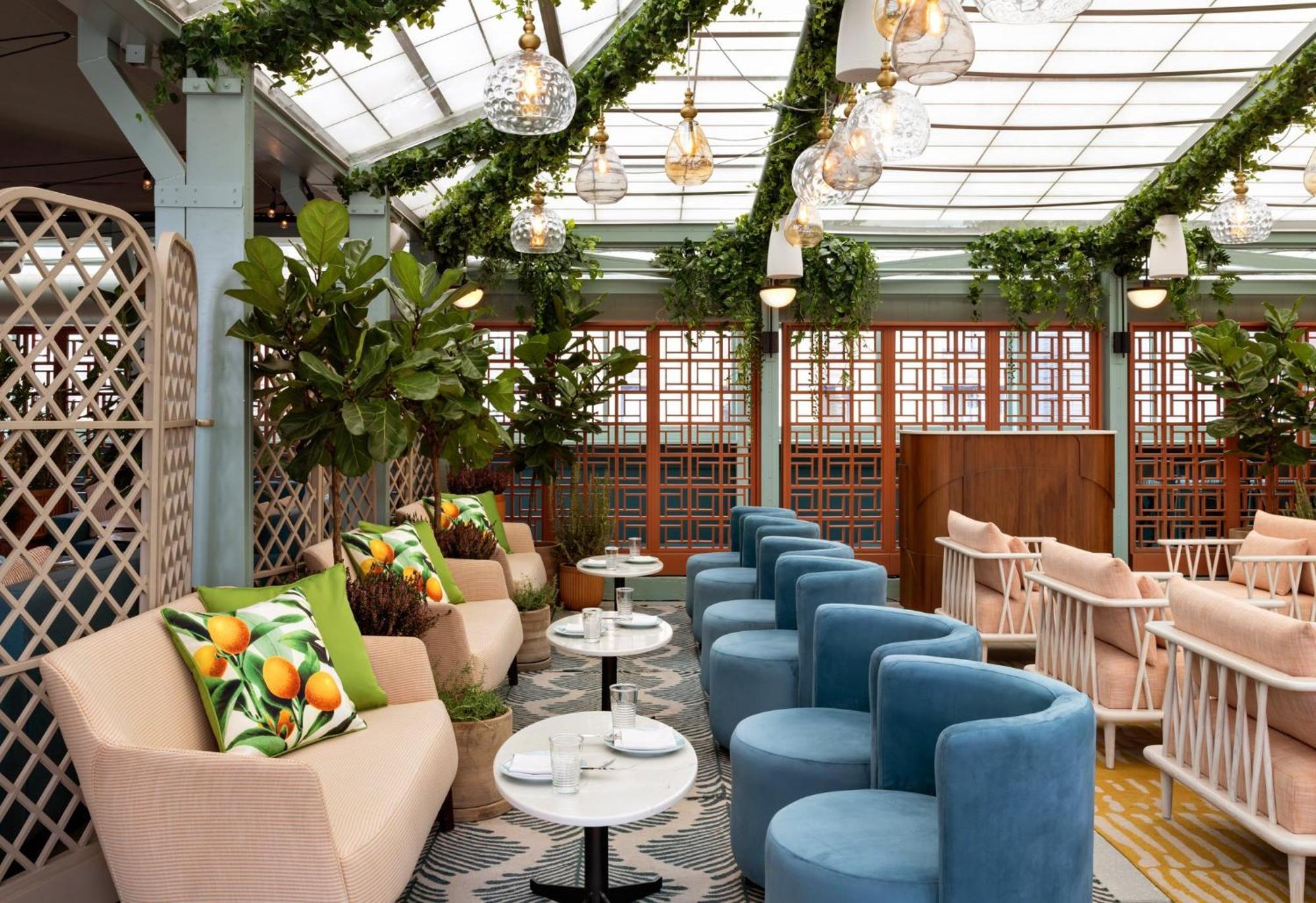 Kimpton Theta New York - Times Square By Ihg Hotel Ngoại thất bức ảnh The Terrace at The Standard London